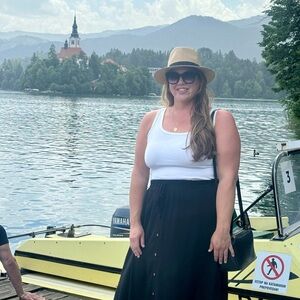 Meet your Posher, Angie